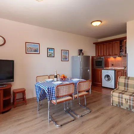 Apartment Sea Shell 1